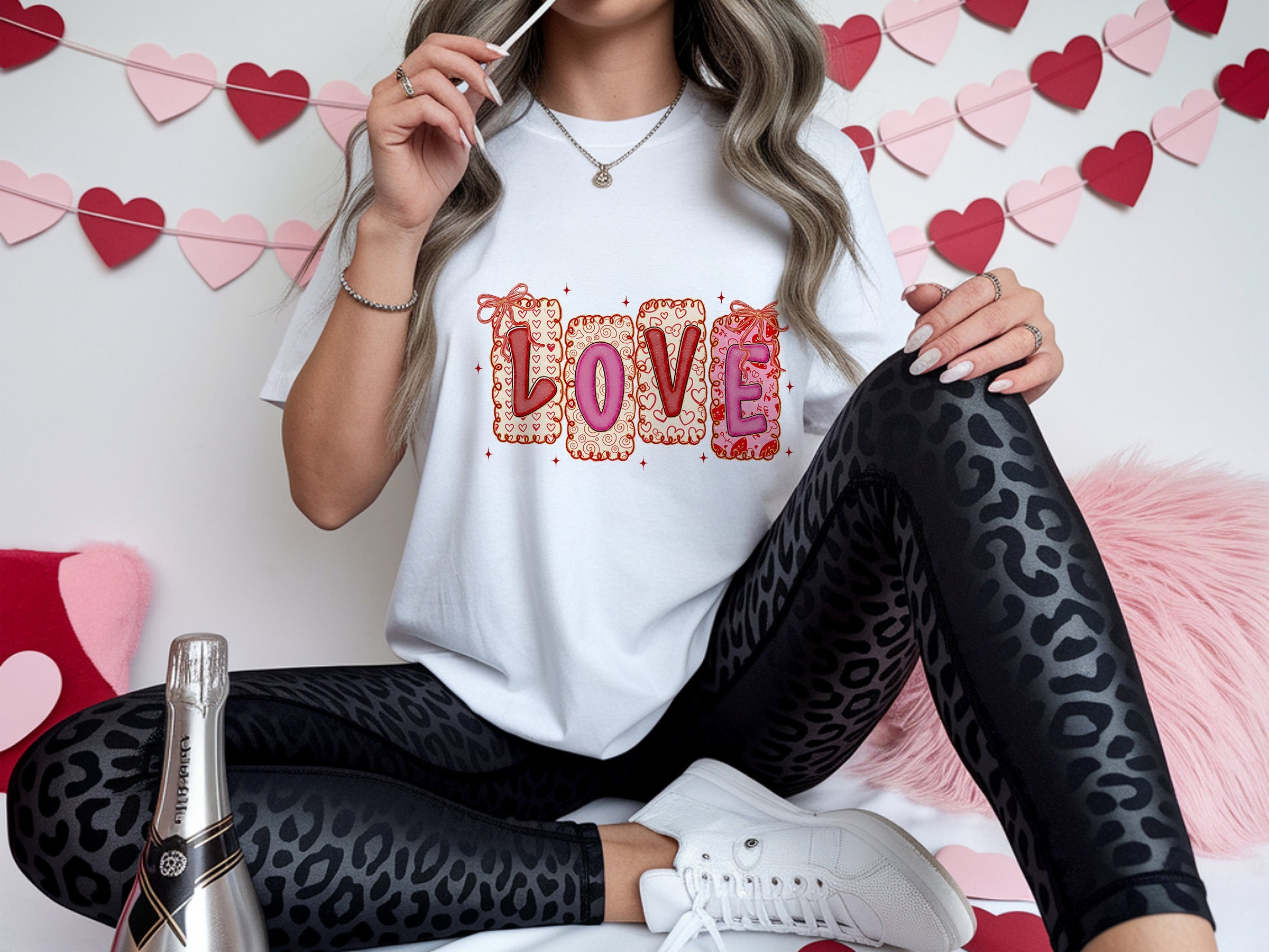 valentines 096 xoxo donuts tee